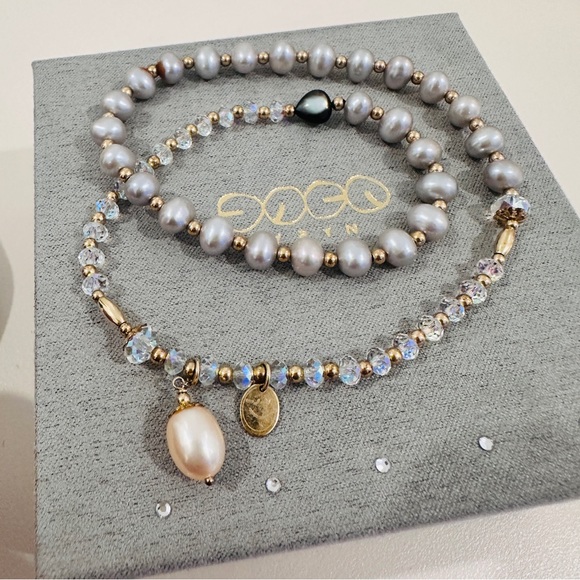 Women's double-loop bracelet - Picture 5 of 12